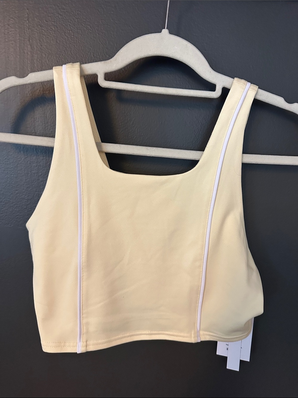 Athletic Works Cream Scoop Crop Tank with Contrast Piping
